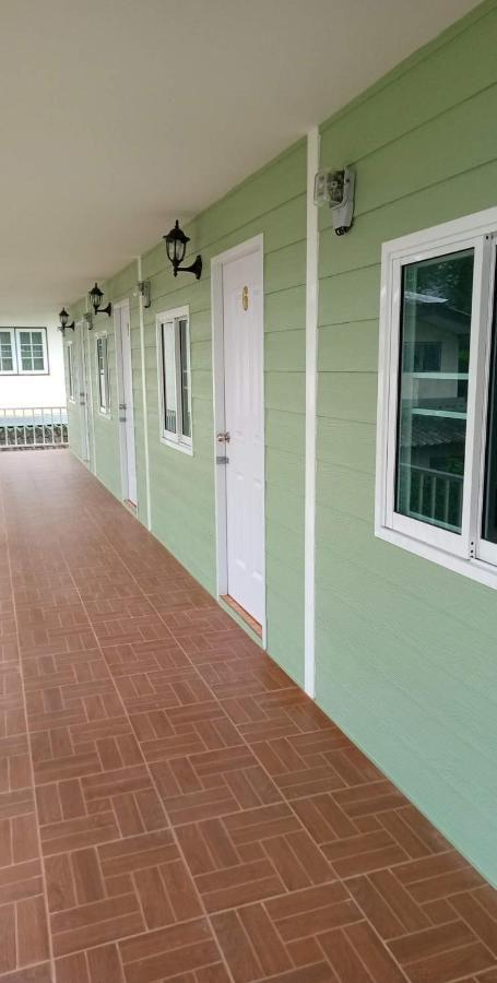 บ้านวิรา ห้องพัก Baan Wira Хон Каен Экстерьер фото