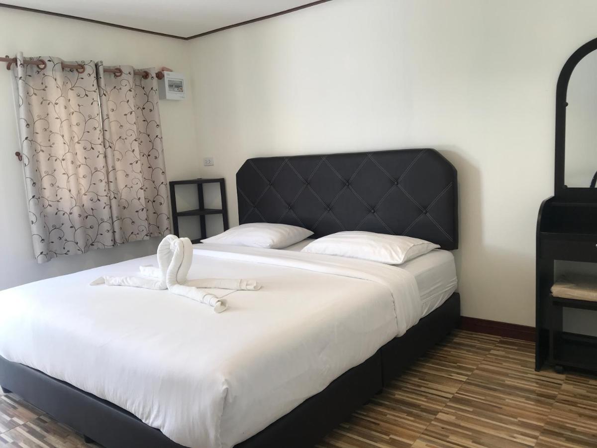 บ้านวิรา ห้องพัก Baan Wira Хон Каен Экстерьер фото